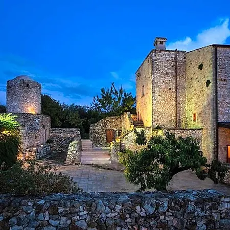 Masseria Montepaolo Dimora Di Charme Lantgård *