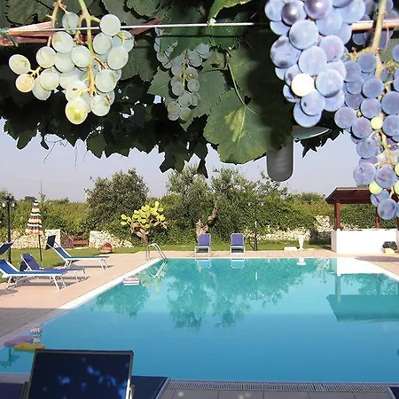 Masseria Montepaolo Dimora Di Charme Hotel 3*
